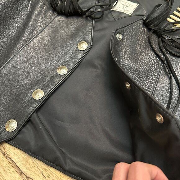 S.P. Leathers Buffalo Nickel Snap Bikers Vest Black Fringe Native Beadwork 10-12 - Picture 6 of 13